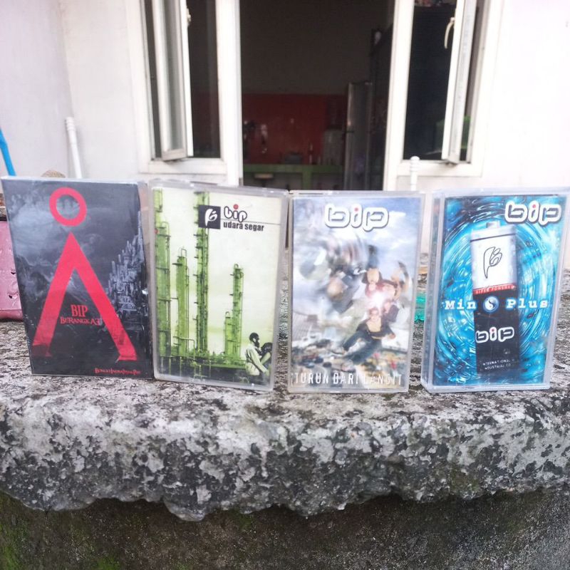 kaset pita bip - sepaket