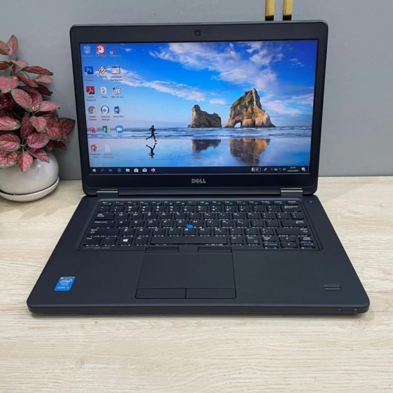 LAPTOP DELL LATITUDE 5470 i7 GEN6 PROMO MURAH BAGUS