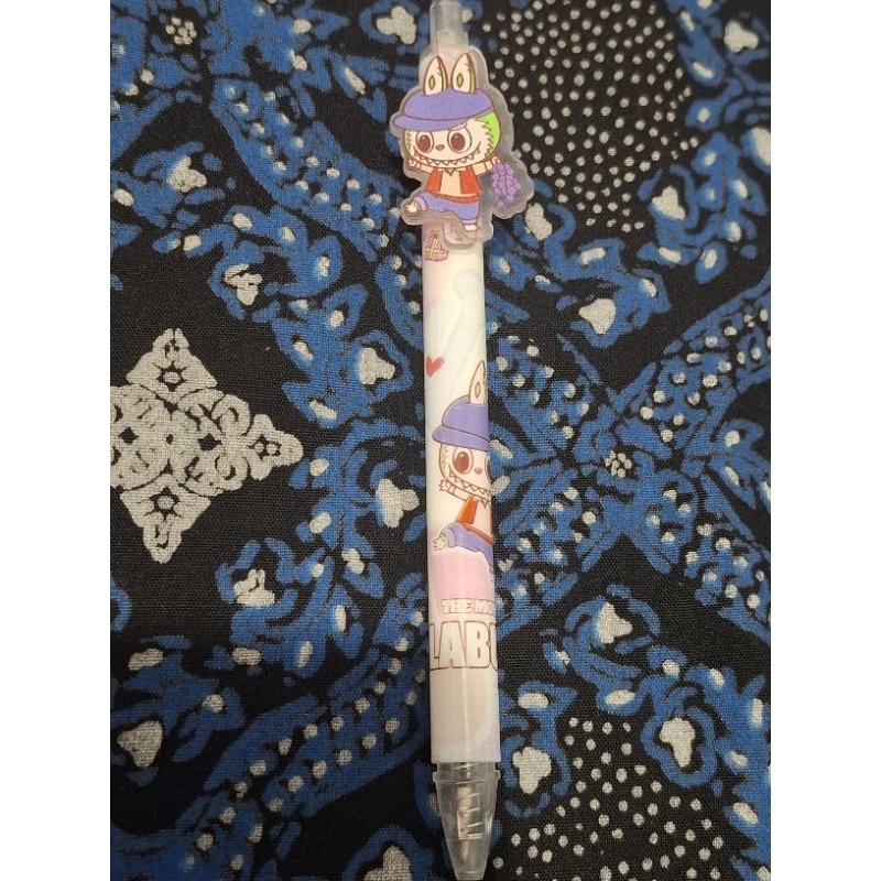 

Bolpen Lucu Labubu ungu