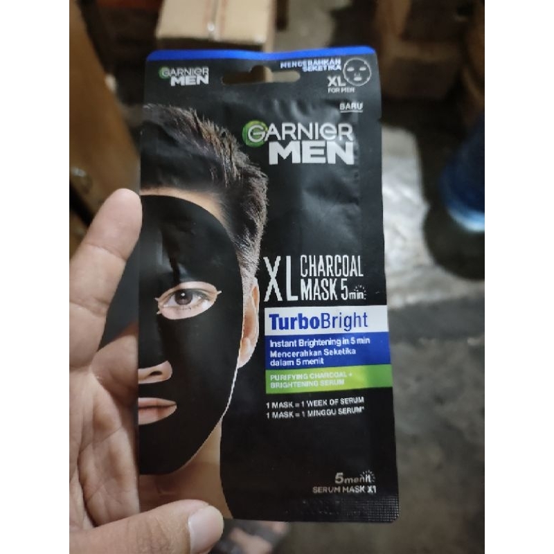 Masker wajah pria Garnier charcoal