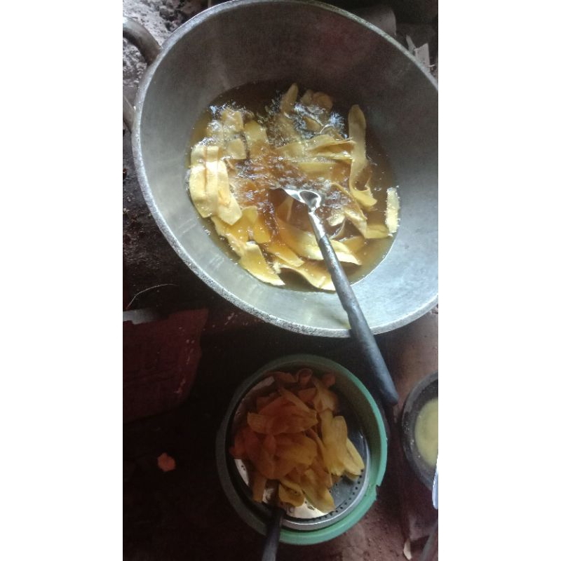 

Lantak goreng pisang segar dadakan