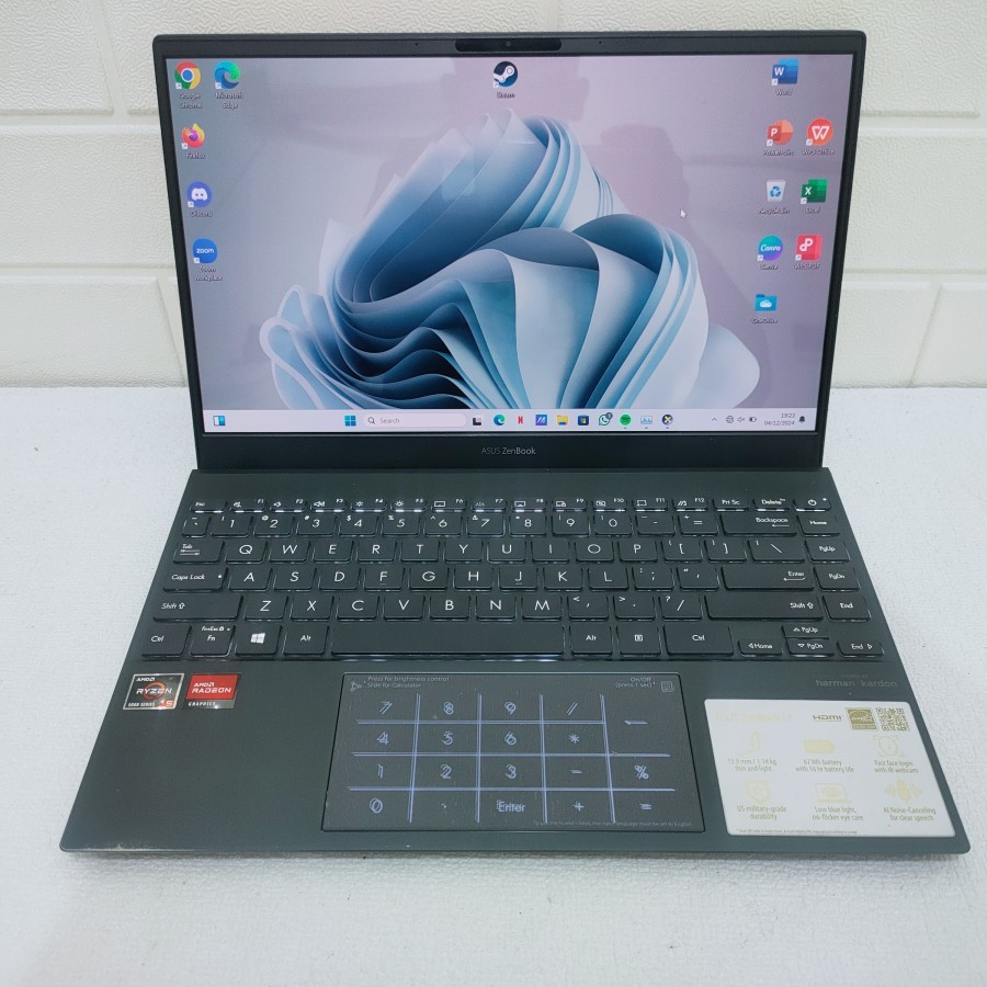 asus zenbook ux325ua ryzen 5 5500u ram 8 ssd 512 amd radeon graphics