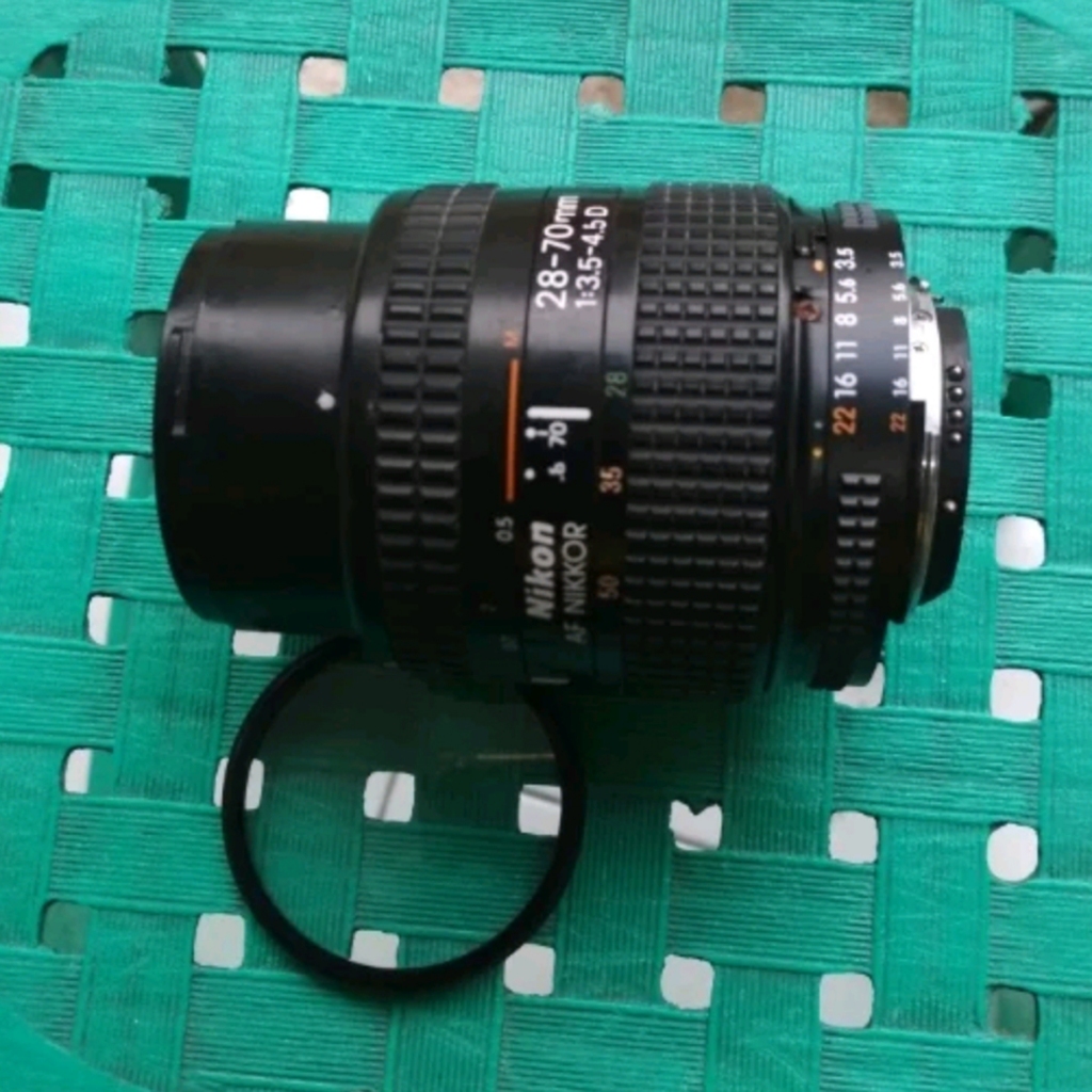 Lensa Nikon 28-70 F3.5 FF