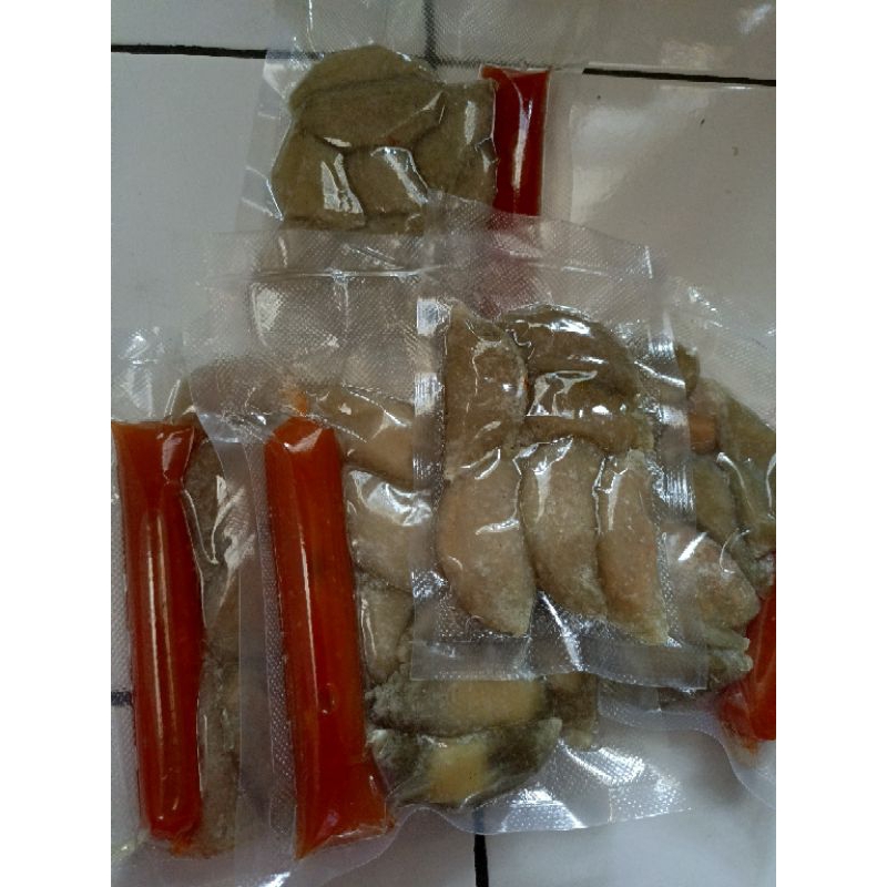 

Cireng Isi Ayam Suwir Saus Padang Mas Gembul