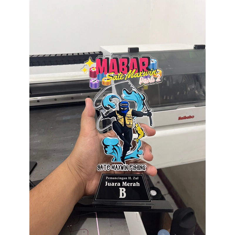PLAKAT JUARA || CUSTOM PLAKAT AKRILIK UV PRINT || PIALA JUARA