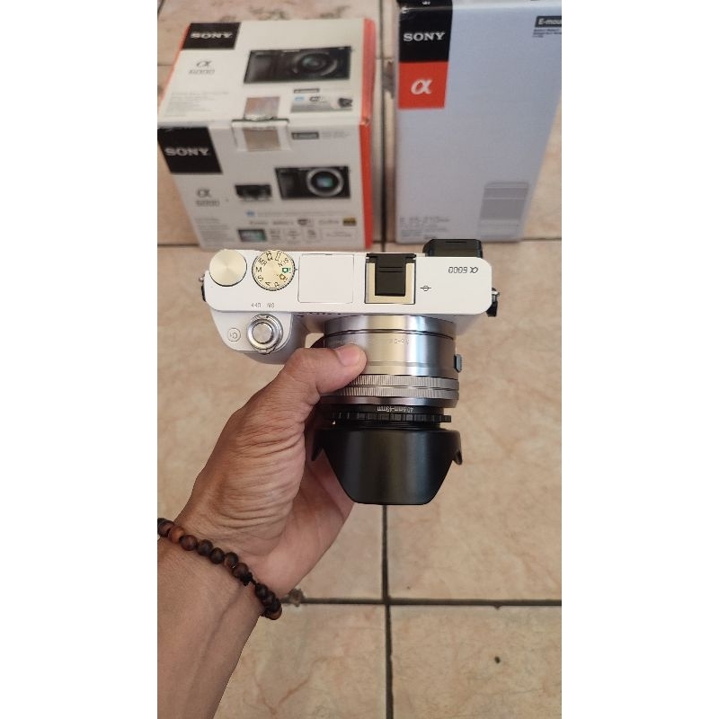 SONY A6000 + LENSA KIT 16 50MM+ LENSA FIX YN 50MM F1'8 + LENSA TELE 55 210MM