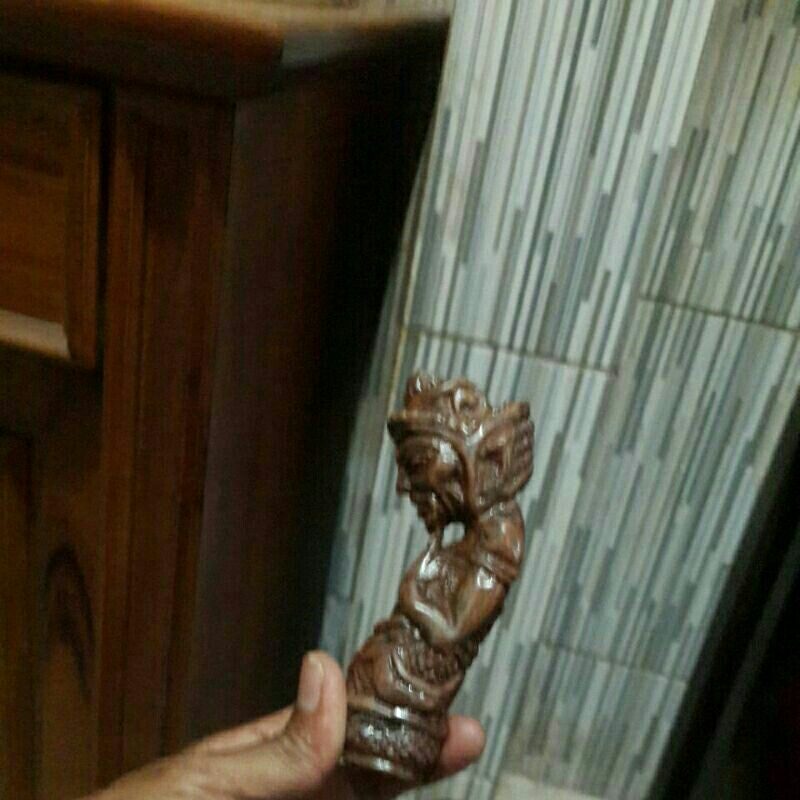 DEDER KERIS UKIR PUTRI RAJA