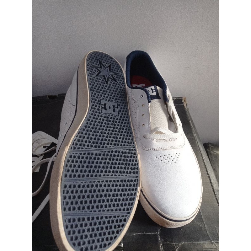 SEPATU DC ORIGINAL