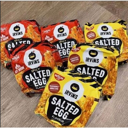 Nissin Mie Irvins Rasa salted egg dan spicy salted egg 117 gram