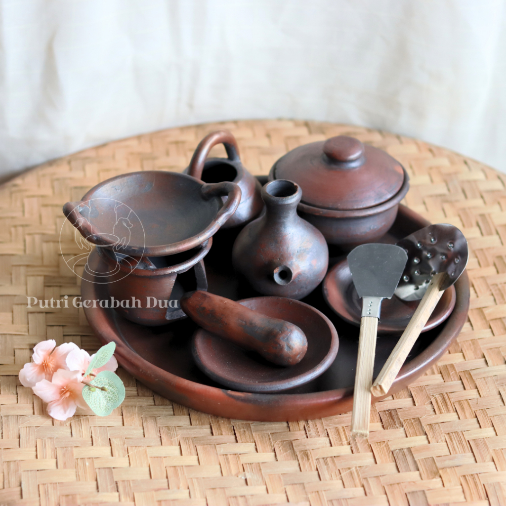 Dolanan/ Mainan Tradisional anak / Miniatur Masakan /Alat Masak Mini