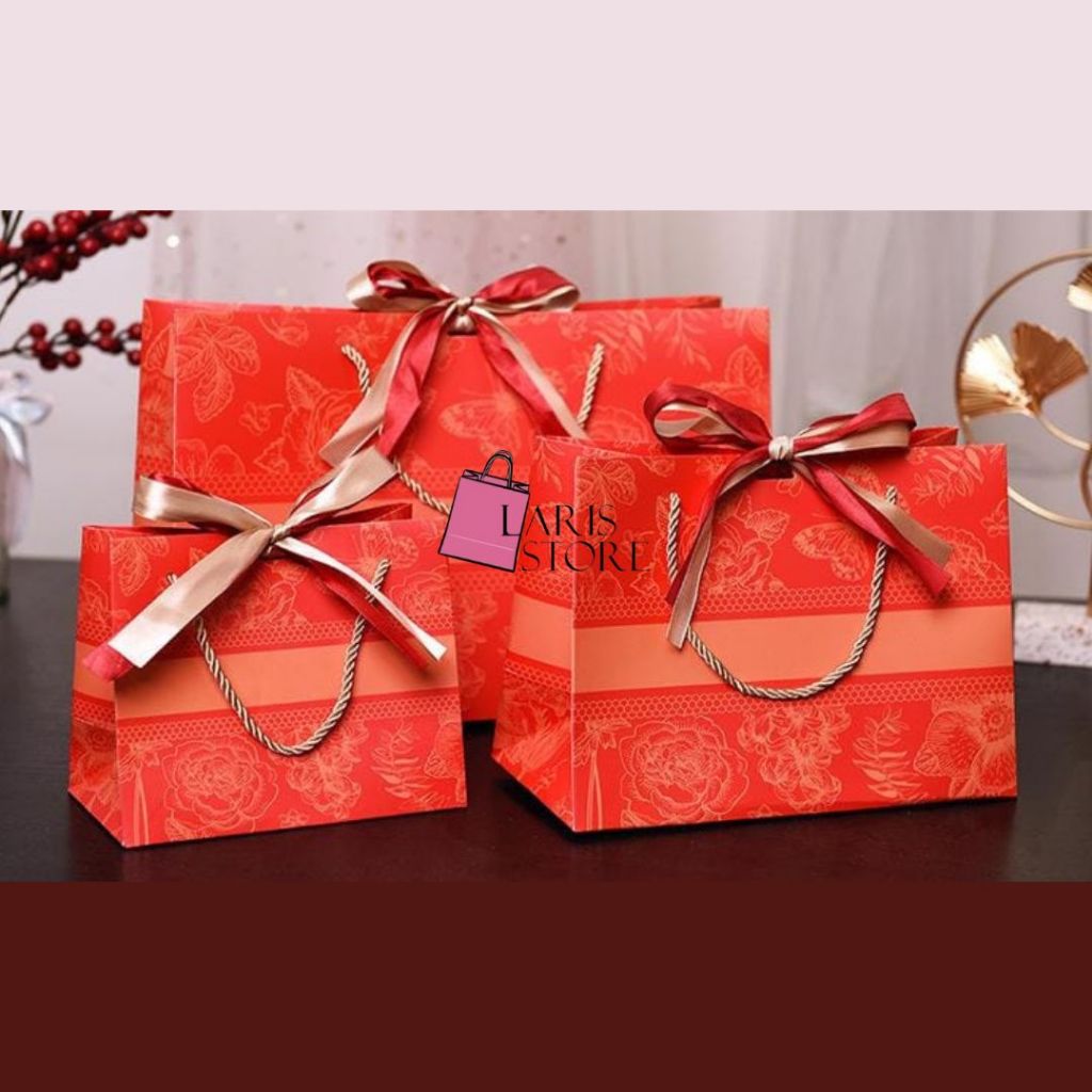 

Paperbag Premium Dior Merah / Tas Kado Impor / Tas Hadiah / Hampers/ Paperbag Dior Merah