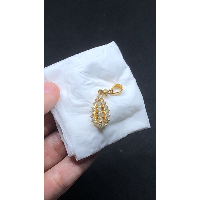 LIONTIN EMAS BUAH LIONTIN BERLIAN ASLI BERSERTIFIKAT