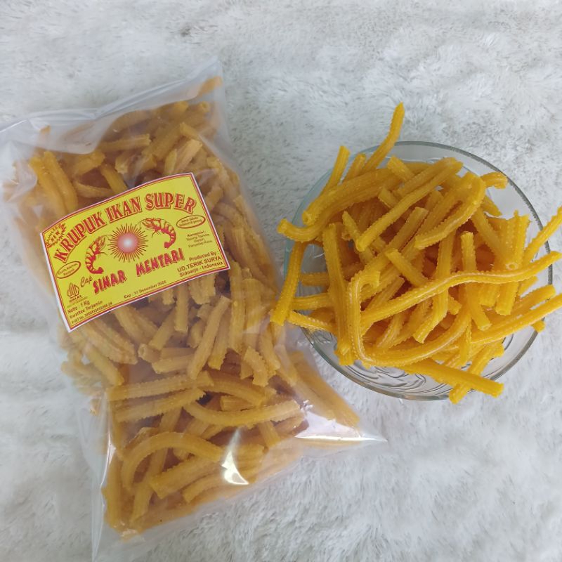 

Kerupuk Mentah Manggar Bolong Kemasan 1Kg