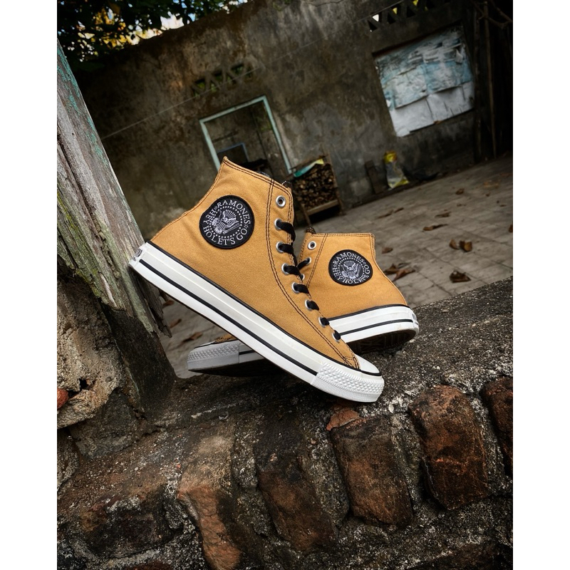 Converse X Ramones “HEY HO LET’S GO”