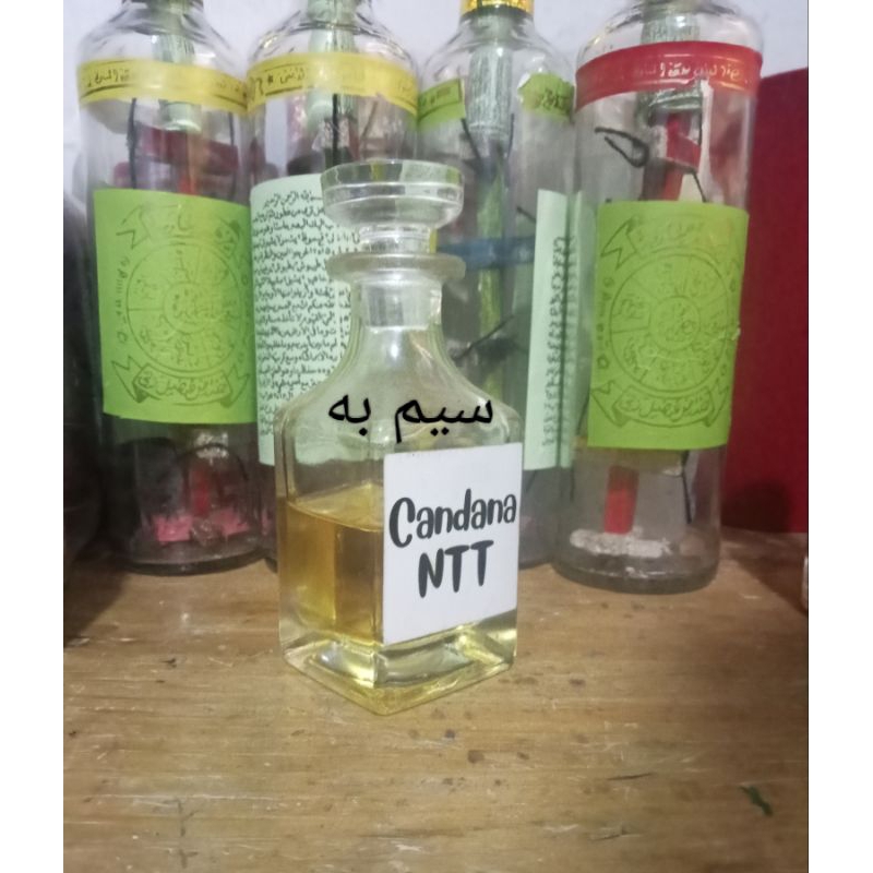 Minyak cendana NTT super