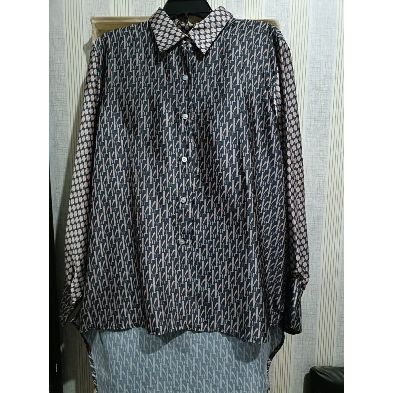 PRELOVED MONOGRAM BLOUSE VANILLA HIJAB