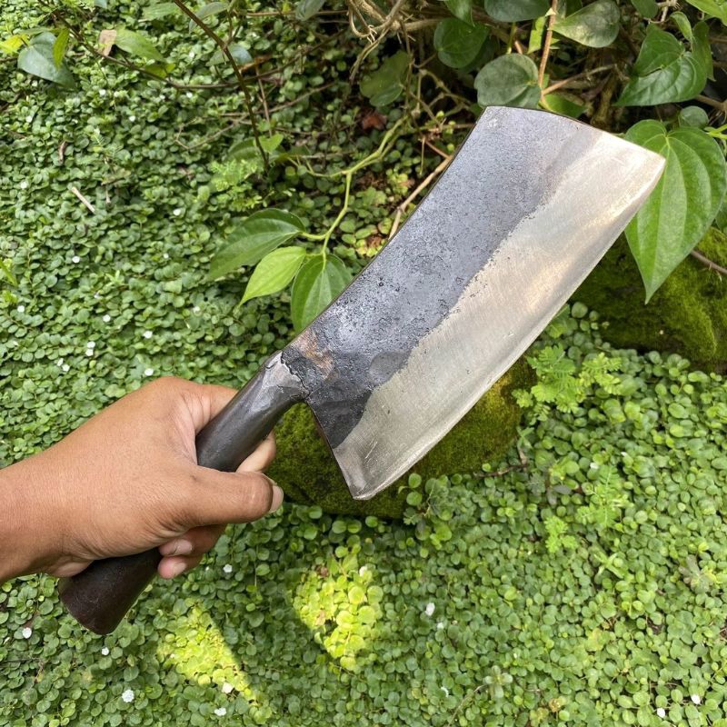 PISAU CINCANG TULANG/BABI