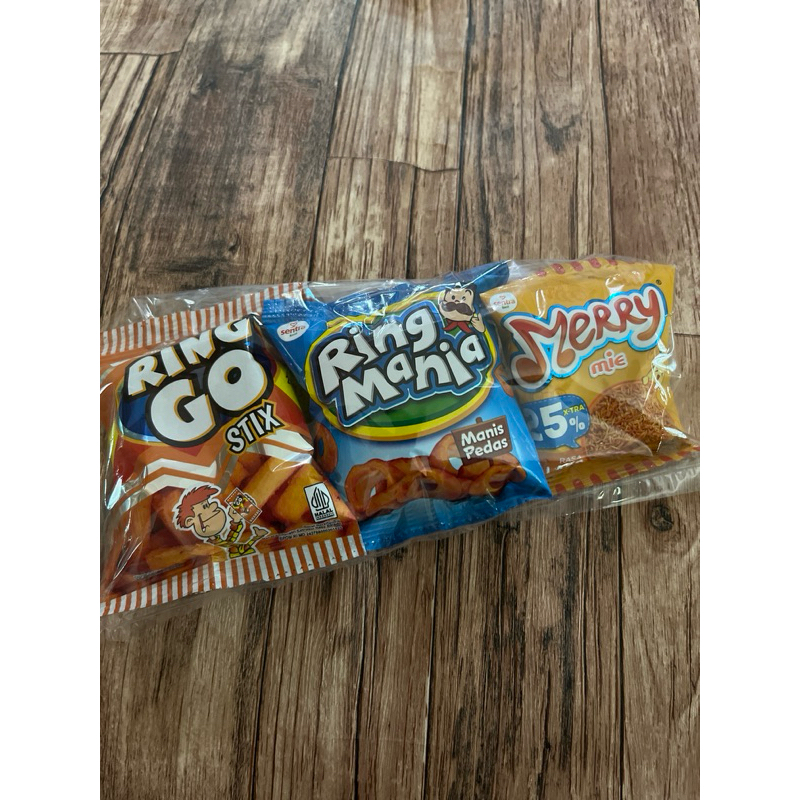 

Ring Go Ring Mania Merry mie snack harga per pack