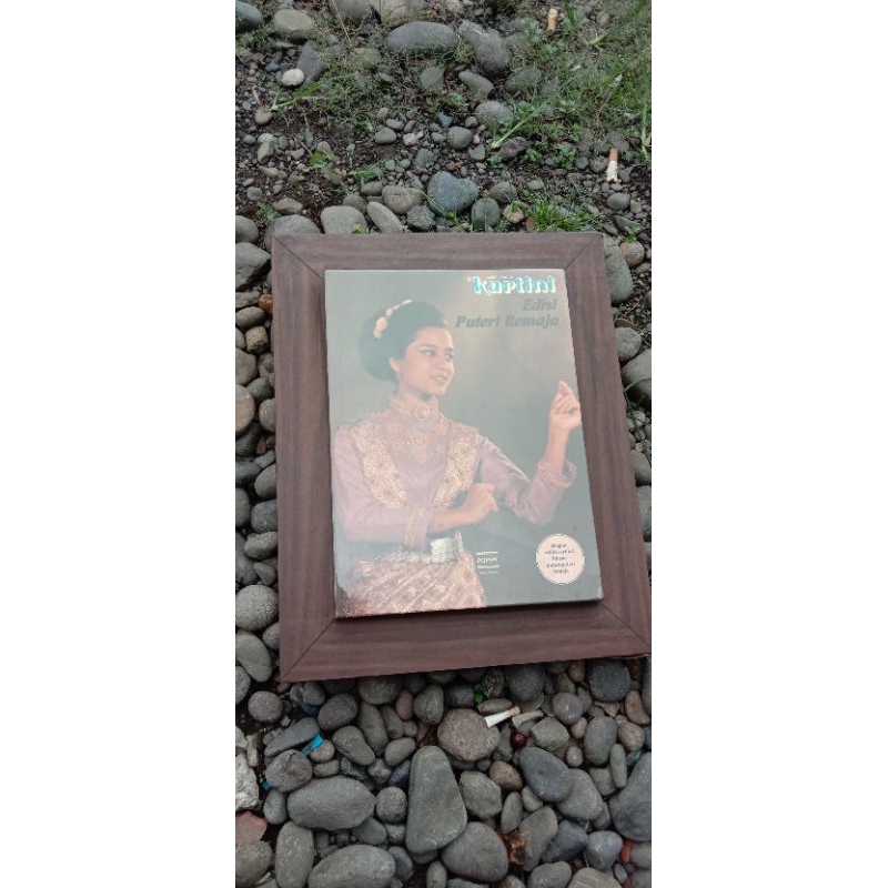 poster foto gambar pajangan poster jadul foto sampul jadul lawas display pajangan antik sampul majal