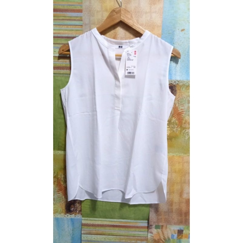 UNIQLO blus rayon kerah skipper