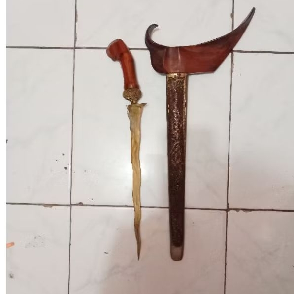 jual keris pajangan asli bahan kuningan
