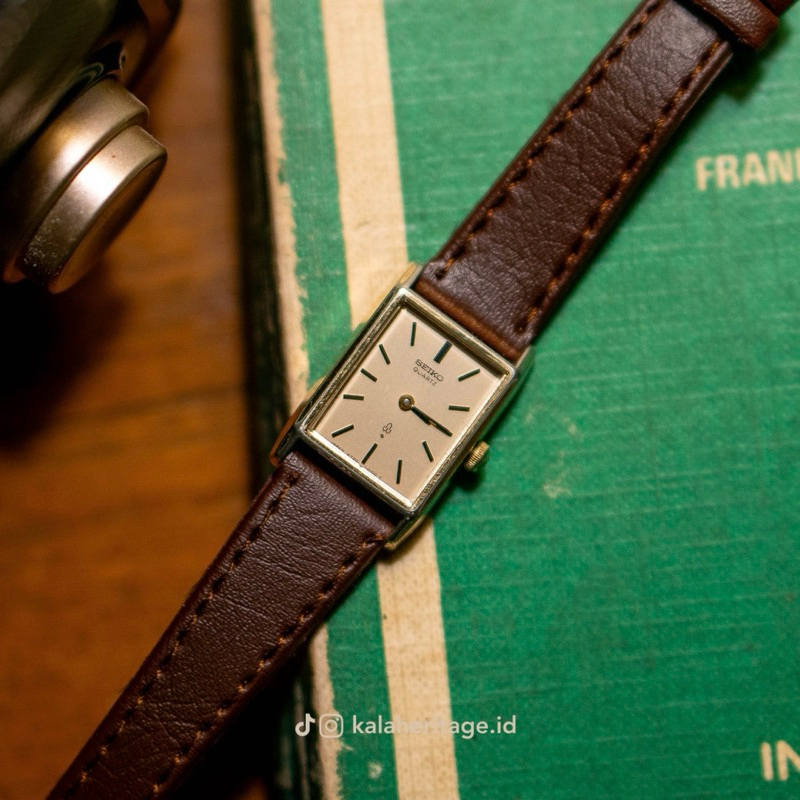 Seiko Tank Jam Vintage - Second