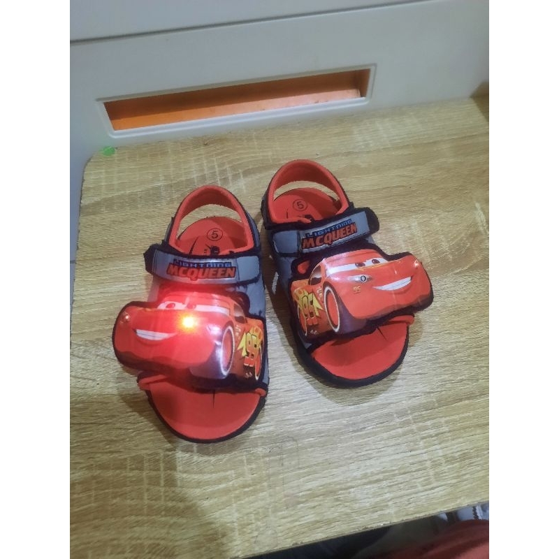 PRELOVED SEPATU SANDAL MCQUEEN PAYLESS KIDS SIZE 5