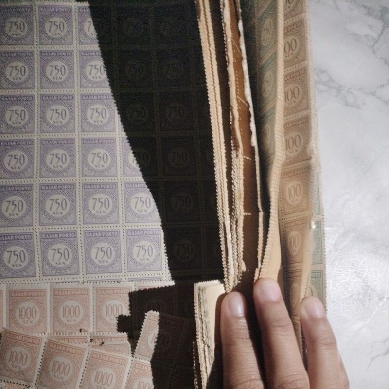 

Perangko Bajar Porto 50, 100, 250, 500, 750, 1000sen 4.858 Lembar