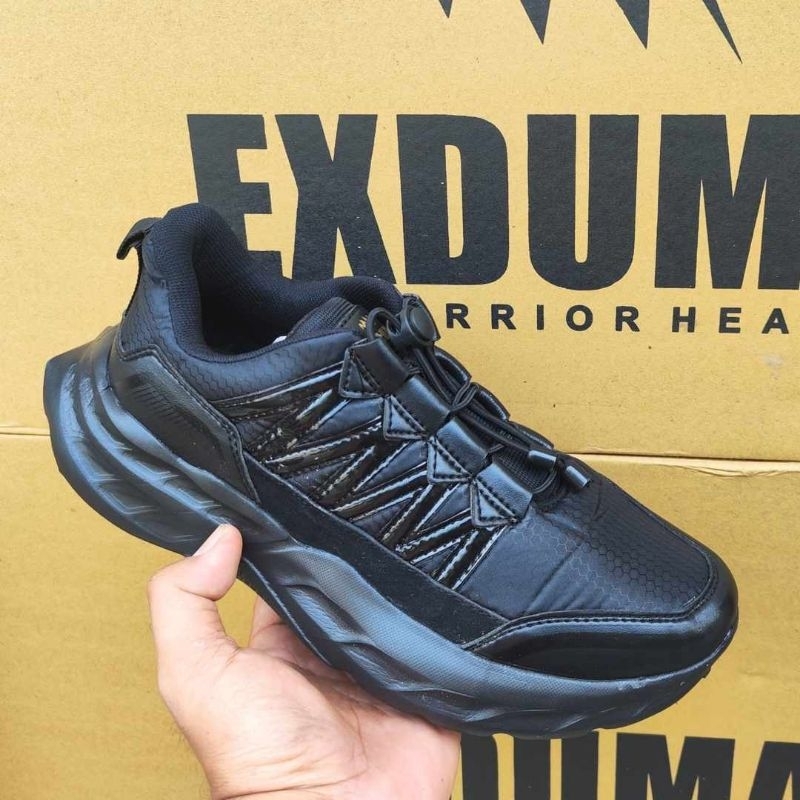 Sepatu exduma Super Black