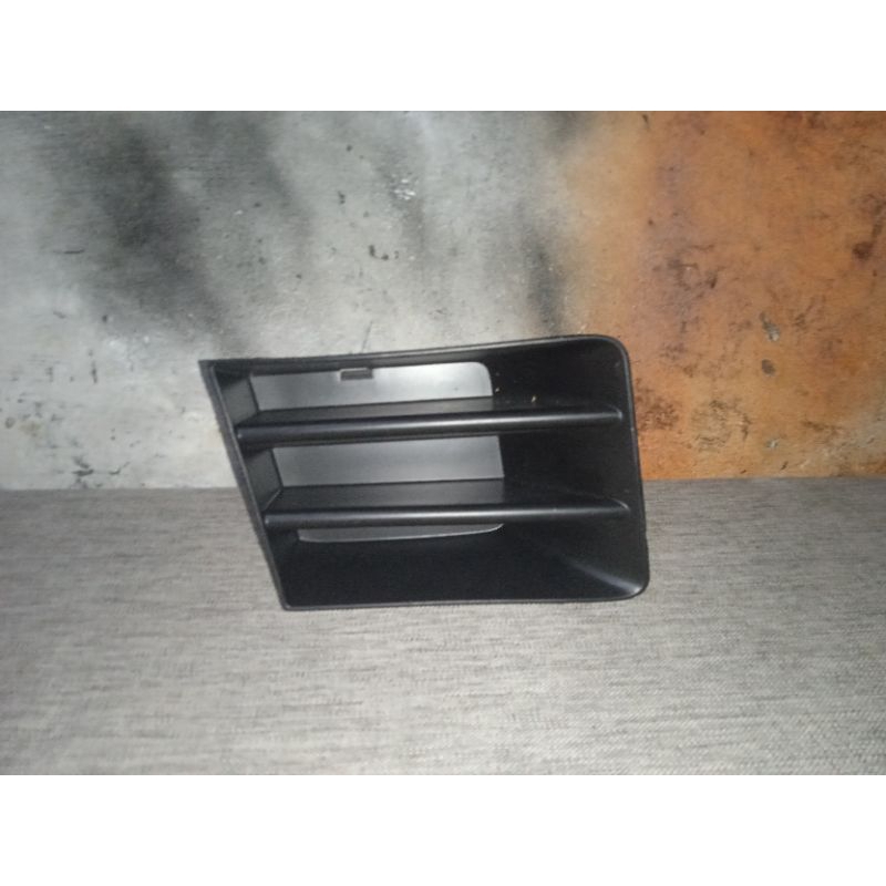 Cover Tutup bumper avanza / xenia 2006 2007 2008 2009 2010 2011 vvti Original RH Kanan