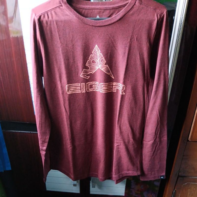 Preloved kaos Eiger 100% Original