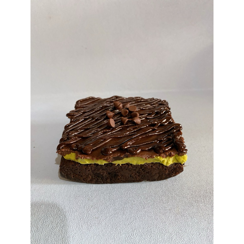 

Pistachio Kunafa Brownies (10x10)/Dubai Brownies Kunafa