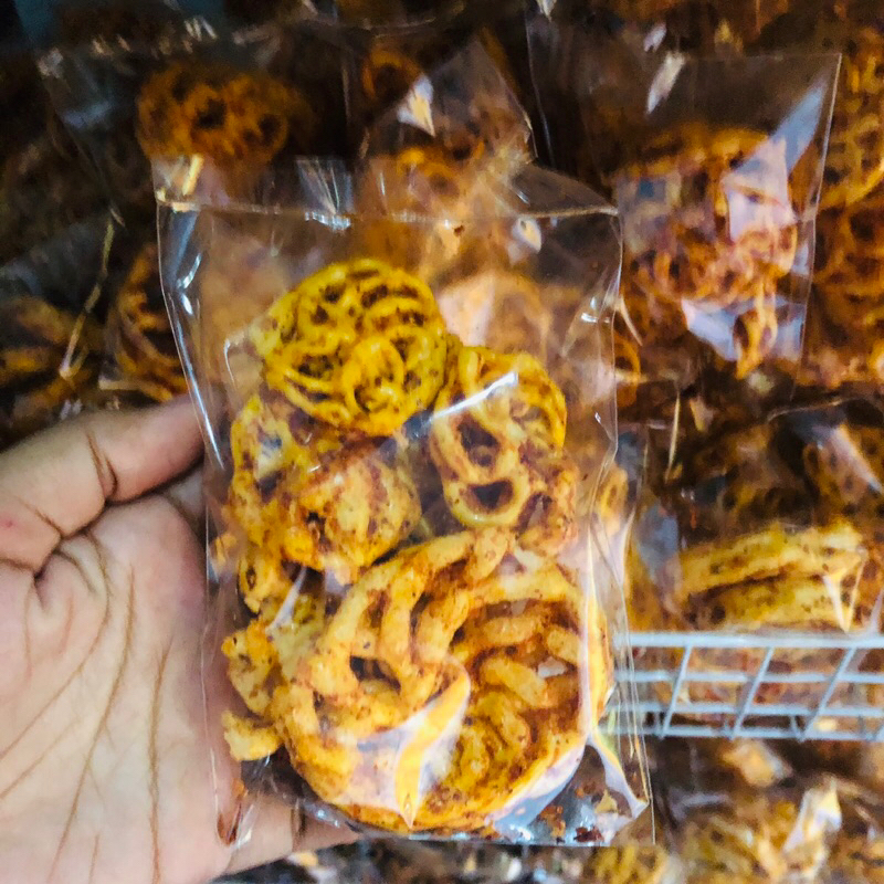 

krupuk seblak pedas gurih