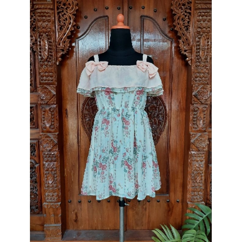 atasan wanita motif shabby