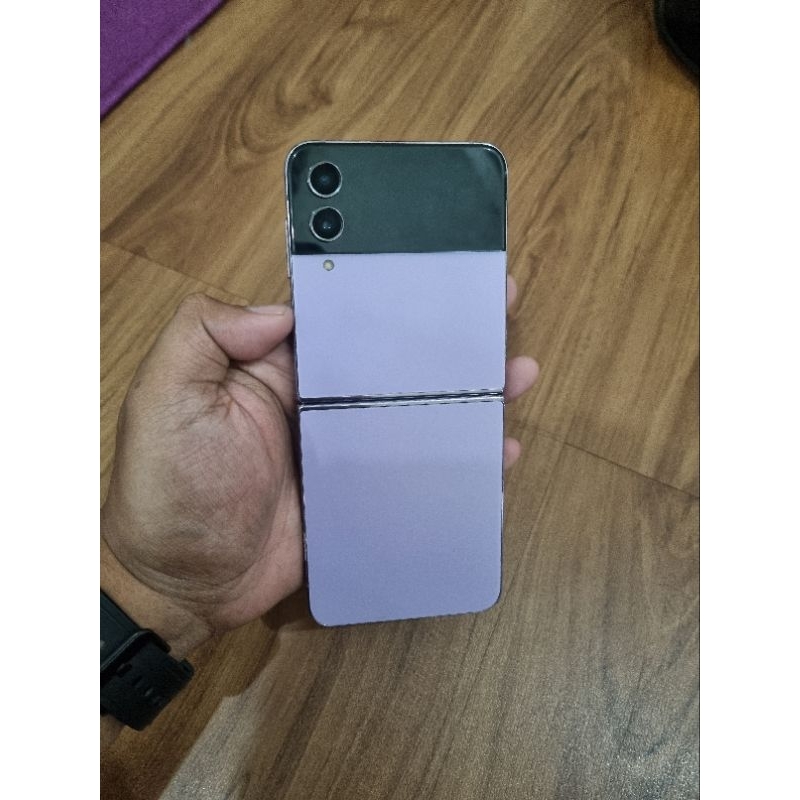 Handphone Hp Samsung Z Flip 4 5G 8/256 Second Bekas Murah