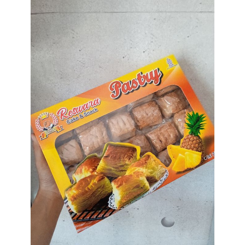 

PASTRY RESWARA NANAS