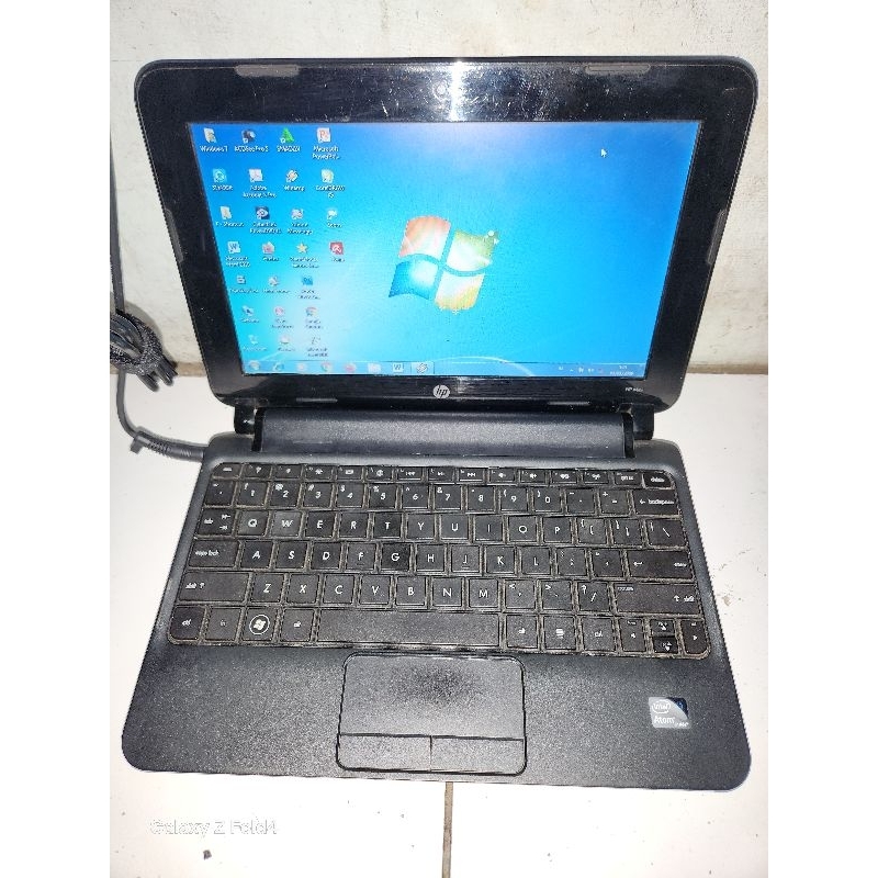 bismillah jual netbook  hp mini 110 ram 2gb hardisk 320 gb win 7 full aplikasi tinggal pake sja batr