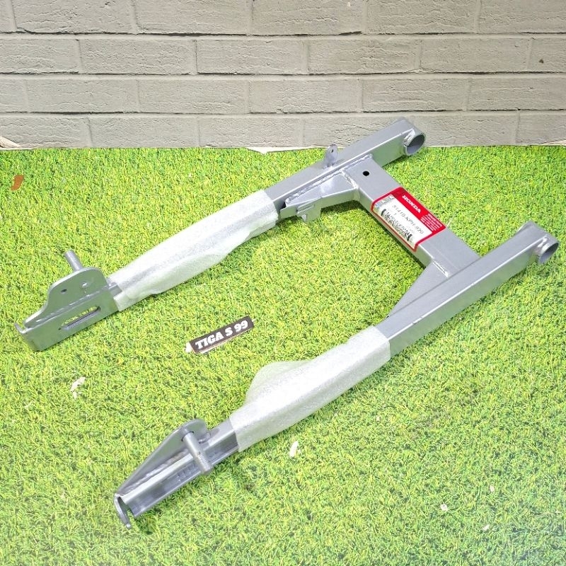Swing Arm Sasis Honda Supra X 125 Lama Karisma -KPH