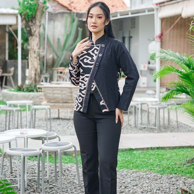BATIK TRUSMI Atasan Batik Wanita Batik Tulis Blouse Mega Medung Tulis Premium Justine BWA