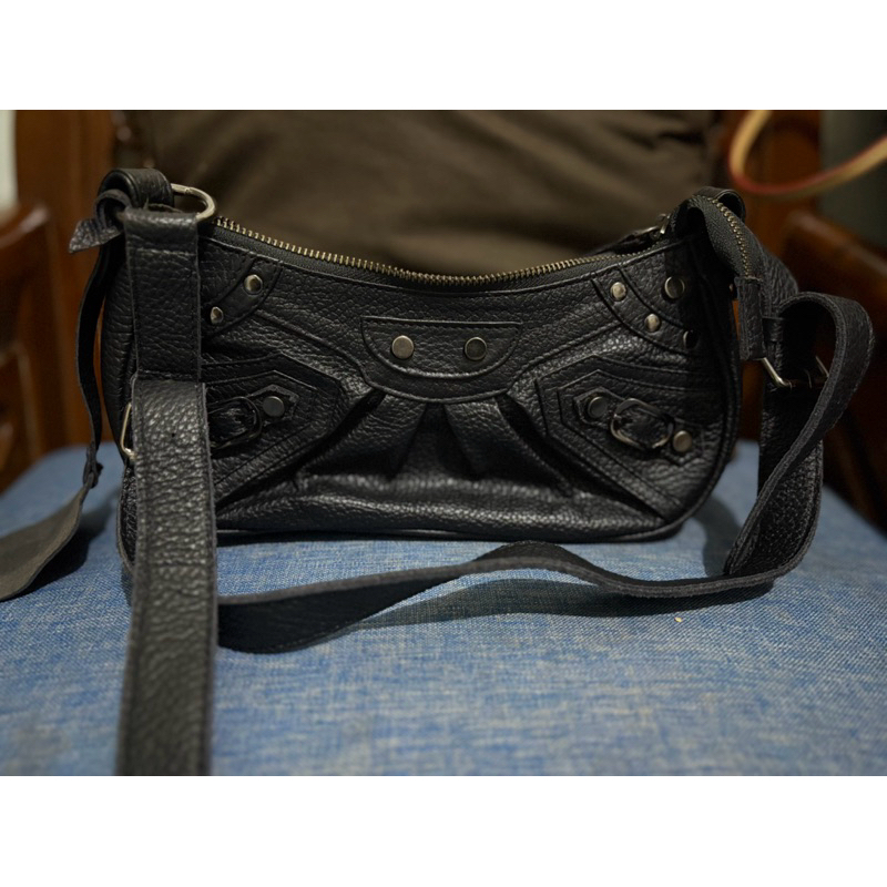 preloved tas kulit by radoce spinx selempang bahu