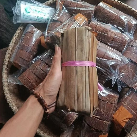 

GULA AREN ASLI / GULA KAWUNG 100% ASLI 1 KG - PAPATONG HERBAL