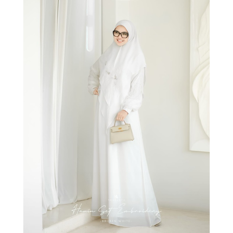 Hanin Set Embroidery Original by Shararea