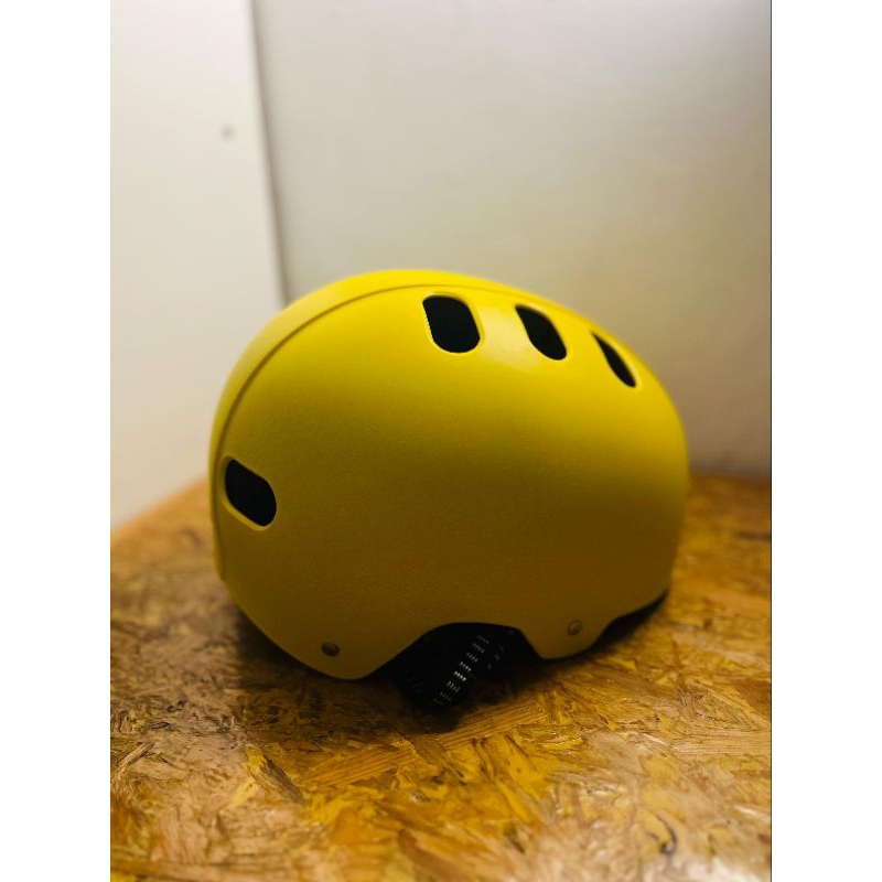 Helm sepeda Merk Syte