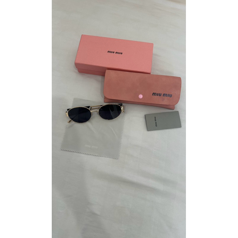 Sunglasses / kacamata hitam Miumiu Bangkok NEW KUALITAS PREMIUM
