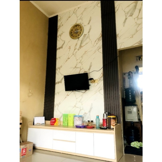 backdrop tv modern minimalis