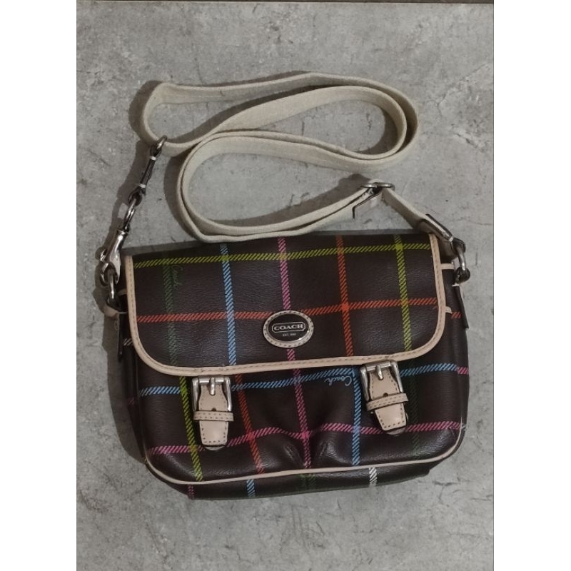 Preloved tas selempang, bahan kulit, COACH Vintage crossbodybag