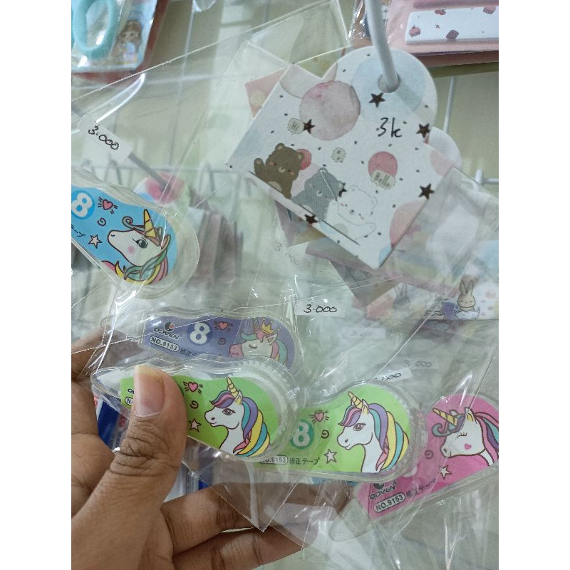 

corecter pulpen / tipex