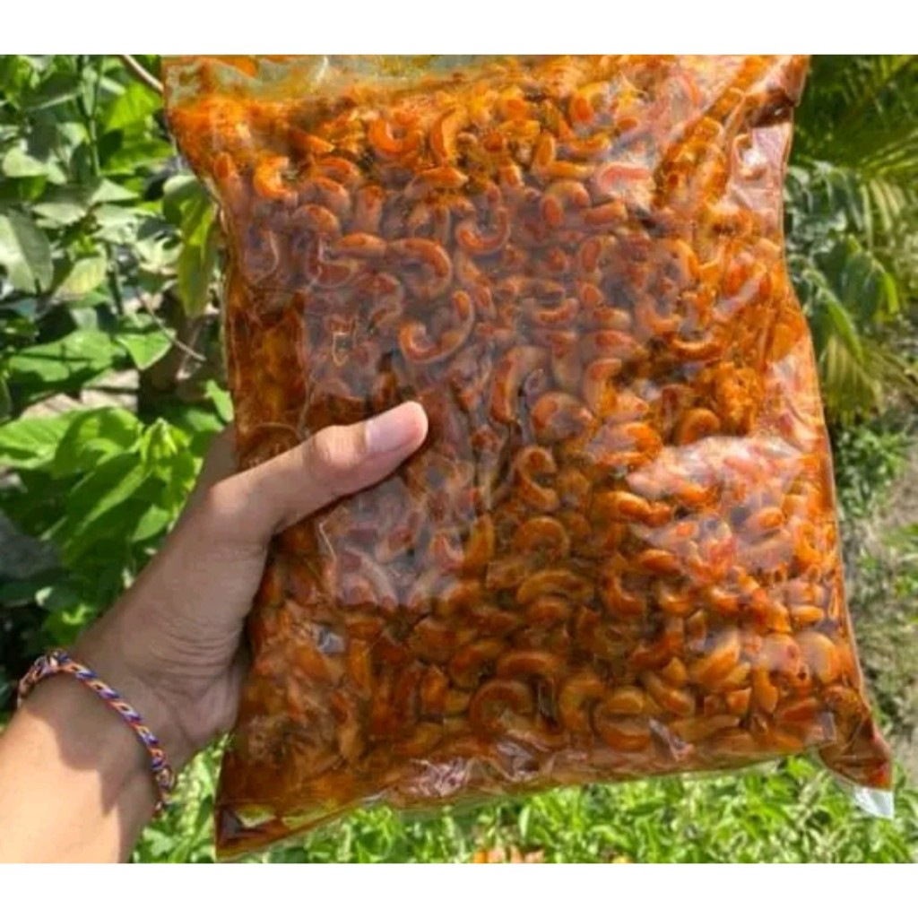 

Makaroni cikruh pipa pedas daun jeruk murah makaroni pedas gurih renyah 1/4 kg