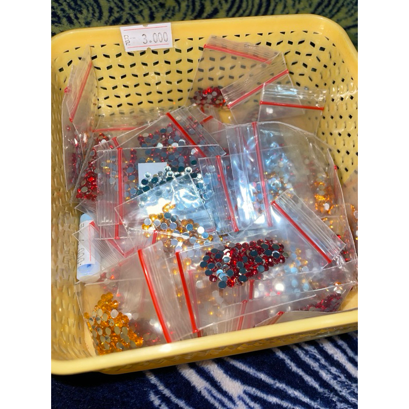 Gems Henna/rhinestone henna/manik henna