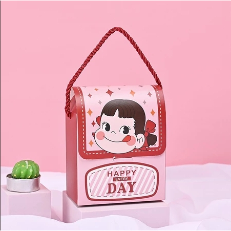 

Tas hadiah ulang tahun anak-anak / pola kartun tas kertas lucu / tas hadiah ulang tahun beruang lucu / tas hadiah pernikahan / tas hadiah kelulusan